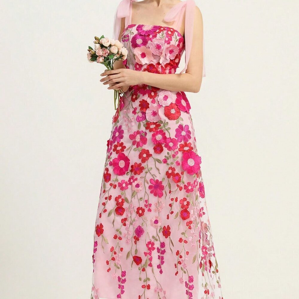 Romantic Elegant Women's Floral Applique Spaghetti Strap Maxi Dress - Picture 5 of 6